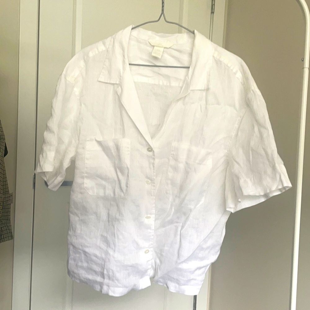 NWOT. Medium (oversized) HM linen white short sleeve blouse.